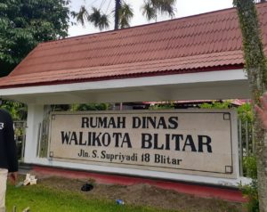 Inilah kronologi kasus perampokan dan penyekapan Wali Kota Blitar yang terjadi di rumah dinasnya, dimana para perampok menggasak uang 400 juta dan perhiasan (Foto: OAS)