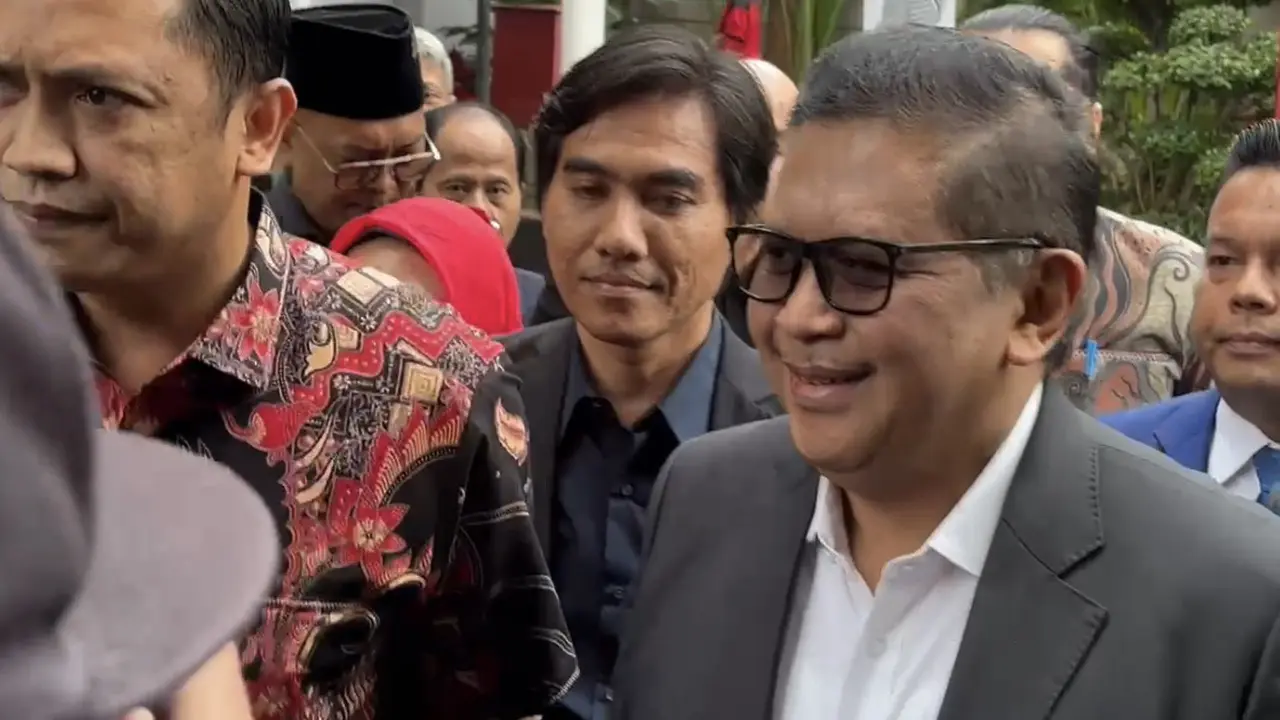 Sekretaris Jenderal (Sekjen) PDIP Hasto Kristiyanto di Gedung KPK, Kuningan, jakarta selatan.