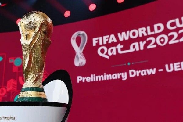 Trofi Piala Dunia 2022