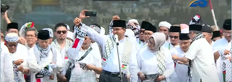 Anies Baswedan diteriaki "presiden" saat aksi bela Palestina di Monas, Jakarta Pusat, Minggu, 5 November 2023 (doc: Tangkapan Layar Youtube)