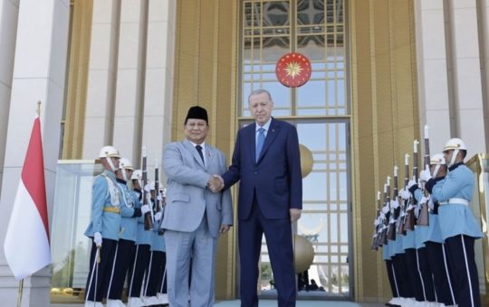 Mentri Pertahanan RI sekaligus Presiden terpilih Prabowo Subianto menemui Presiden Turkiye Recep Tayyip Erdogan di Istana Kepresidenan Turkiye,Ankara.