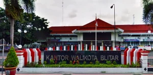 Pemerintah Kota Blitar.