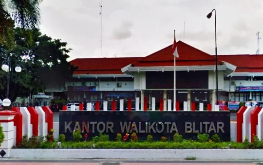 Pemerintah Kota Blitar.