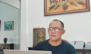 KMay Day atau Hari Buruh diperingati setiap 1 Mei. Seperti apa tantangan dan kenyataan para buruh atau kaum pekerja saat ini? Masihkah mereka selalu menjadi tumbal kemajuan ekonomi? Beberapa pentolan lembaga swadaya masyarakat (LSM) di Blitar memberikan gambaran nasib kaum pekerja saat ini.